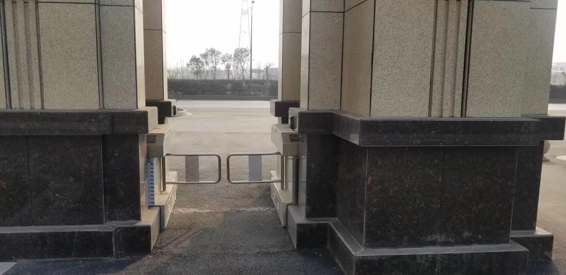 視控達(dá)人行通道道閘
